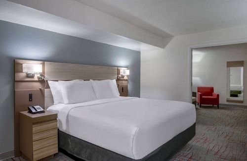 Dentsville Hotel | Wyndham Garden Columbia/Ft. Jackson