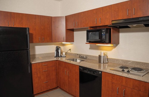 Erie Hotel | Wyndham Garden Erie