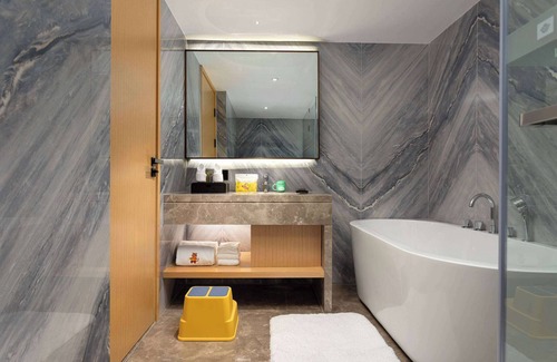 Donghu District Hotel | Wyndham Garden Haikou Meilan
