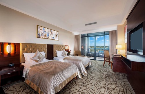 Donghu District Hotel | Wyndham Garden Haikou South