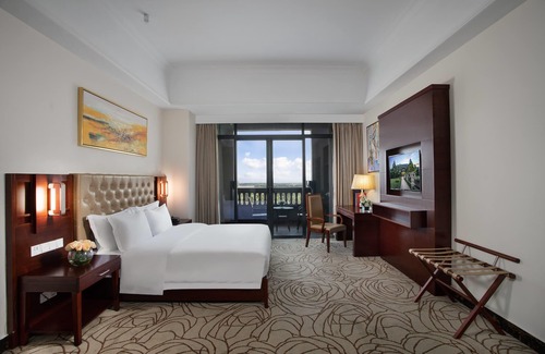 Donghu District Hotel | Wyndham Garden Haikou South