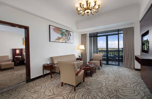 Donghu District Hotel | Wyndham Garden Haikou South