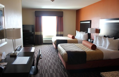 Lancaster Hotel | Wyndham Garden Lancaster CA