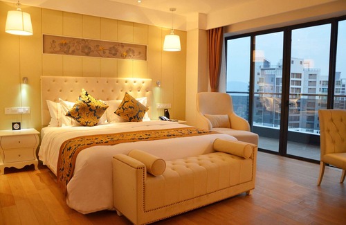 Lingshui County Hotel | Wyndham Garden Lingshui