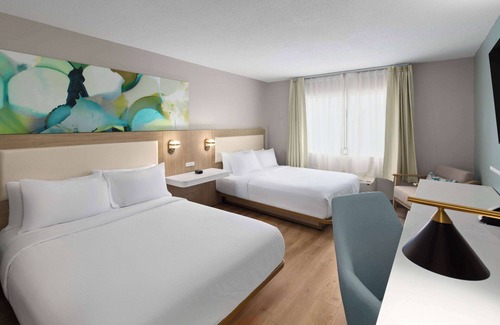 Jeffersontown Hotel | Wyndham Garden Louisville KY