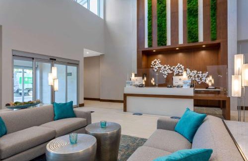 Miami Springs Hotel | Wyndham Garden Miami International Airport
