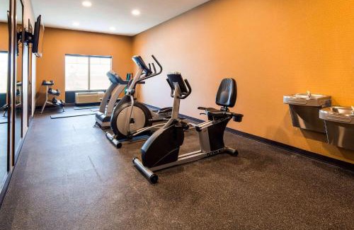 New Roads Hotel | Wyndham Garden New Roads - False River