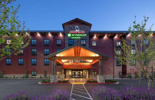 Redwood Valley Hotel | Wyndham Garden Redwood Valley - Ukiah
