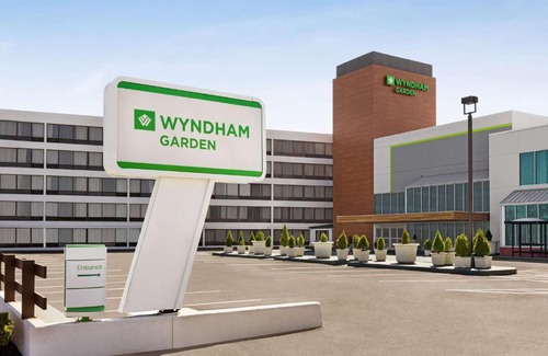 Wayne Hotel | Wyndham Garden Totowa