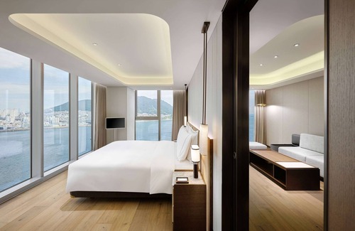 Seo Hotel | Wyndham Grand Busan Ijin