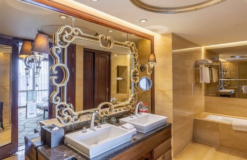 Fu Rong Hotel | Wyndham Grand Plaza Royale Furongguo Changsha