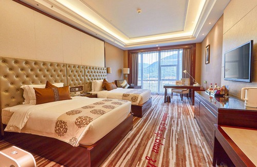 Beihu District Hotel | Wyndham Grand Plaza Royale Chenzhou