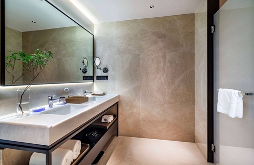 Anhua County Hotel | Wyndham Grand Plaza Royale Yujia Anhua