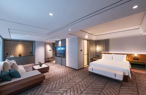 Haishu Hotel | Wyndham Grand Plaza Royale Ningbo
