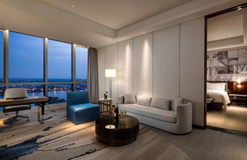 Wujiang Hotel | Wyndham Grand Suzhou Fenhu