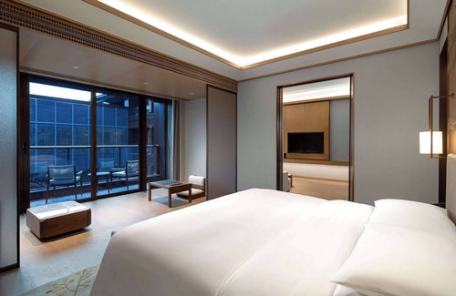 Xinchang County Hotel | Wyndham Grand Xinchang Downtown