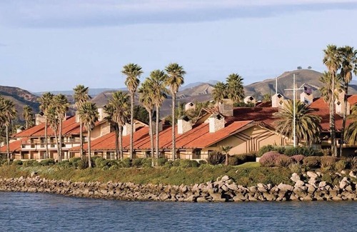 Ventura Condo | Wyndham Harbortown Point | 1BR/1BA Blc Queen Suite