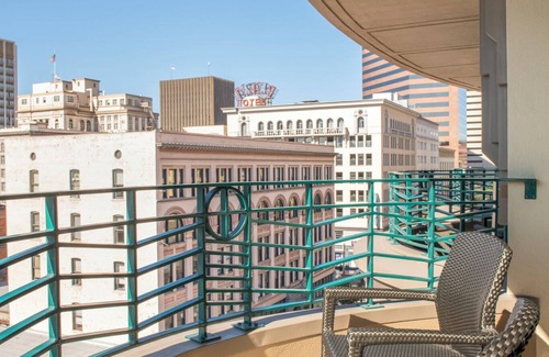 Gaslamp Quarter Condo | Wyndham Harbour Lights | Two Studio Suites
