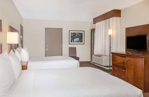 French Quarter Hotel | Wyndham New Orleans - French Quarter