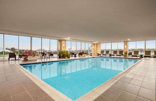 Newport East Hotel | Wyndham Newport Hotel