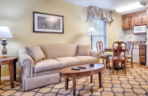 Williamsburg Condo | Wyndham Patriots Place | King Bed Studio