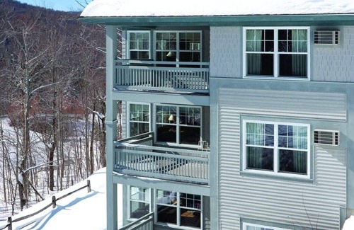 Jeffersonville Condo | Wyndham Smugglers' Notch | 1BR/1BA King Bed Suite