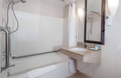 Southbury Hotel | Wyndham Southbury