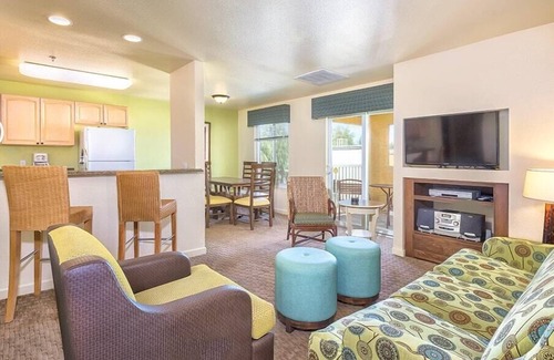 Spring Valley Condo | Wyndham Tropicana Resort | 2BR King Bed Suite