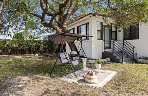 Buena Vista House | Wynwood beautiful Art Deco home with 4 Bedroom