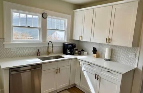 Casper House | Wyoming Freedom - Centrally Located Mid-Century Charmer