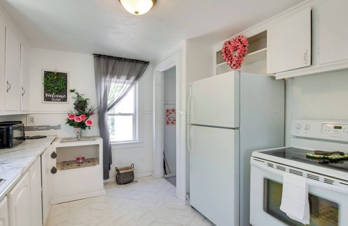 Gillette House | Wyoming Retreat w/ Furnished Porch, Near Fishing!