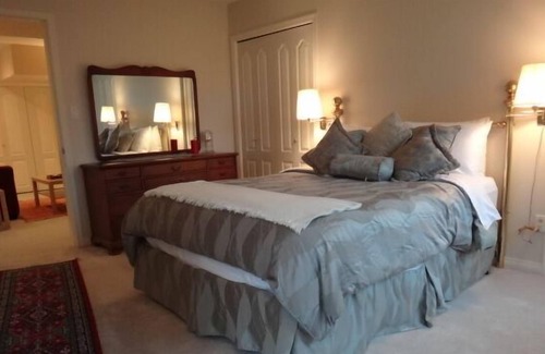 Cobble Hill House | Xanadu 1 Suite - 2 bedroom Luxury on 11 private acres