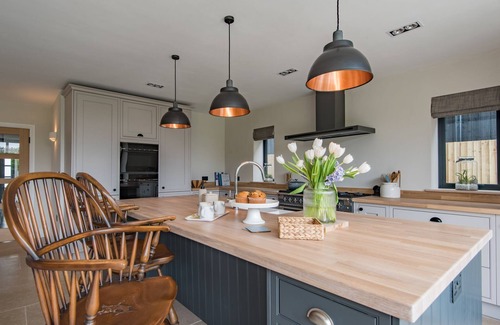 New Romney Cottage | Xanadune Beach House - a holiday let that sleeps 10 guests in 5 bedrooms