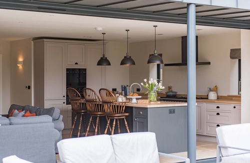 New Romney Cottage | Xanadune Beach House - a holiday let that sleeps 10 guests in 5 bedrooms