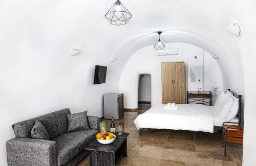 Fira Hotel | Xaravgi Resort Suites