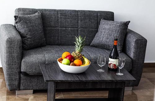 Fira Hotel | Xaravgi Resort Suites