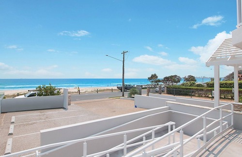 Tugun Apartment | Xavier Dunes 2 - Luxury Beachfront Tugun/Currumbin