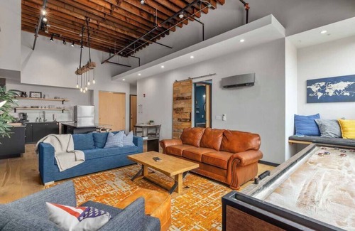 Effingham Apartment | XCHNG 4 Apartments Downtown. Side by Side.