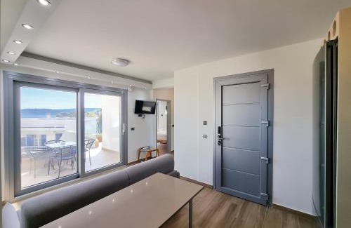 Paralia Agias Fotinis Apartment | XENIA LUXURY APARTMENTS CHIOS