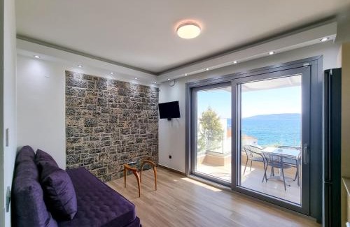 Paralia Agias Fotinis Apartment | XENIA LUXURY APARTMENTS CHIOS
