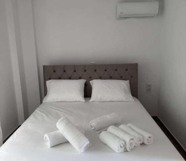 Paralia Ofryniou House | Xenia's Resorts