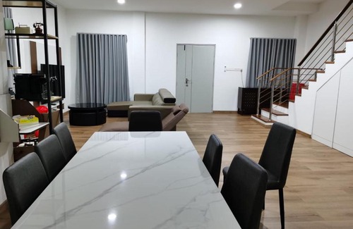 Gelam House | XHQ Home Stay - PD Mahkota （30 Pax）