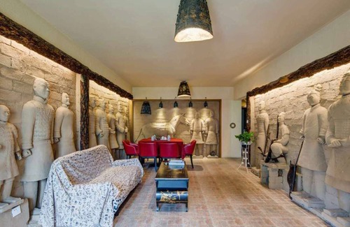 Zhonglou Shangquan Apartment | Xi'An Warriors Apartment