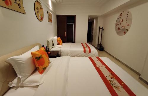 Siming Apartment | Xiamen Binbei Silver Lake Apartment