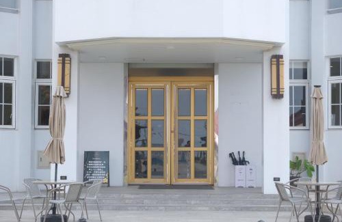 Xiaoliuqiu Hotel | Xiaoliuqiu Loju Castle Inn