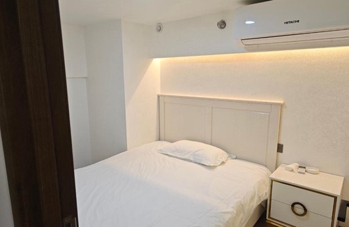 Longhua District Apartment | Xinghe Times Apartment - Shenzhen North Railway Station