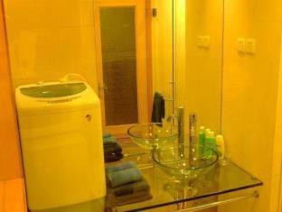 Changning Apartment | Xinshikong Apartments- Abest Zhongshan Park No.1