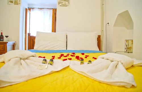 Afetai House | Xirafis Apartments