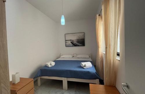 Gzira Apartment | XL Spacious Apartment, 4-BR Home in Central Area, WALK to Sliema - St Julian's