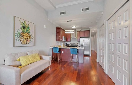 North Philadelphia East Apartment | XL Studio - Upscale Studio w/Rooftop Deck